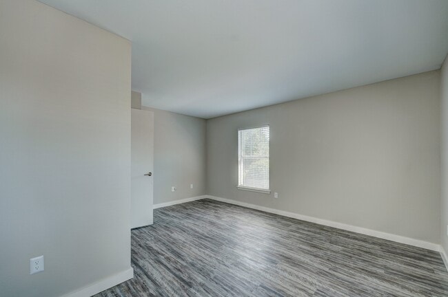 Building Photo - Aspen Village