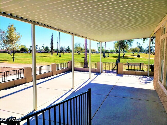 Foto del edificio - 7215 E Inverness Ave