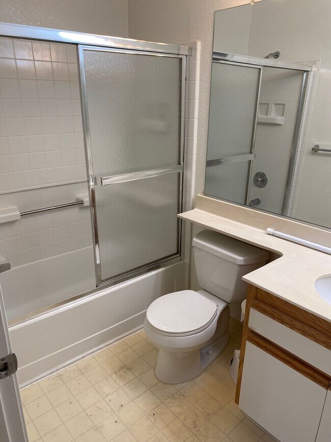 Foto del edificio - 2 bed 2 bath Condo in Park Almaden available now!