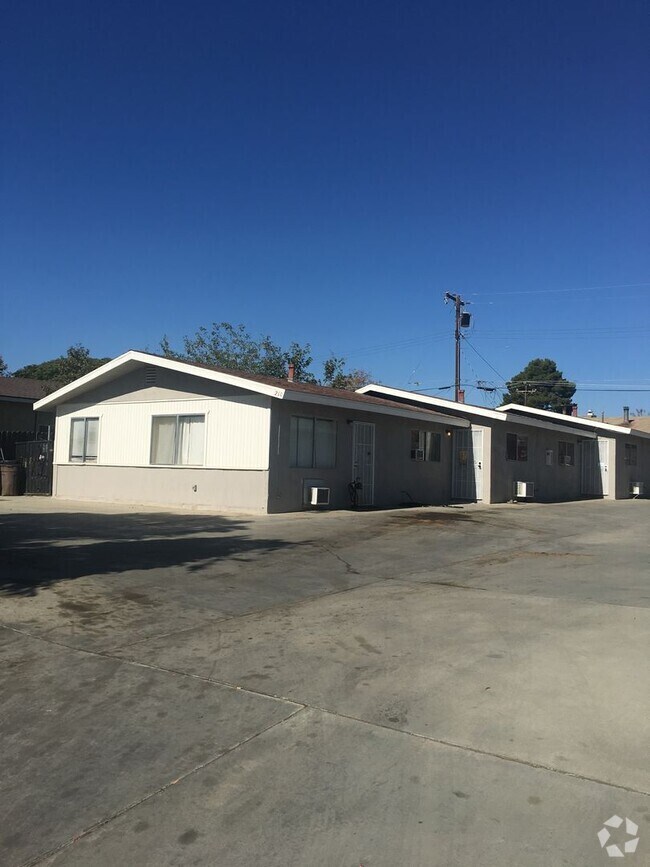 2 Bedroom Apartments under 1,200 in Bakersfield, CA 76 Rentals