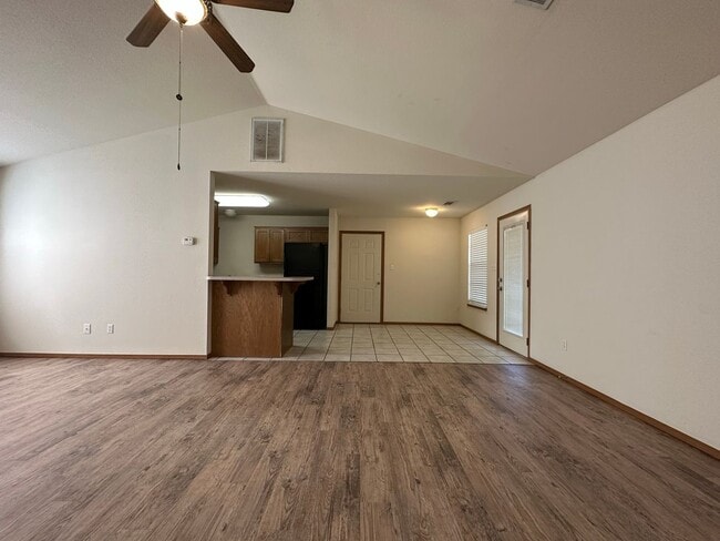 Foto del edificio - 1520-1522 Fianna Place Ct