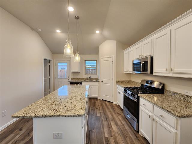 Building Photo - 14072 Drover St