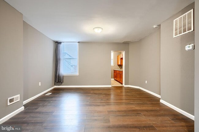 Foto del edificio - 1931 Griffis Ave