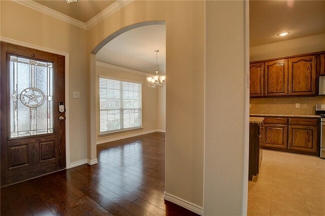 Building Photo - 1112 Hidden Creek Dr