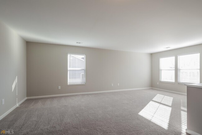 Building Photo - 1600 Shire Village Dr