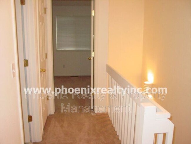 Building Photo - 296 Pheasant Run