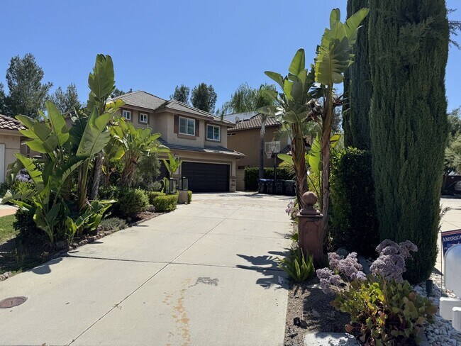 Building Photo - Beautiful 4 bed, 3 bath Chino Hills Pool home with incredible city views