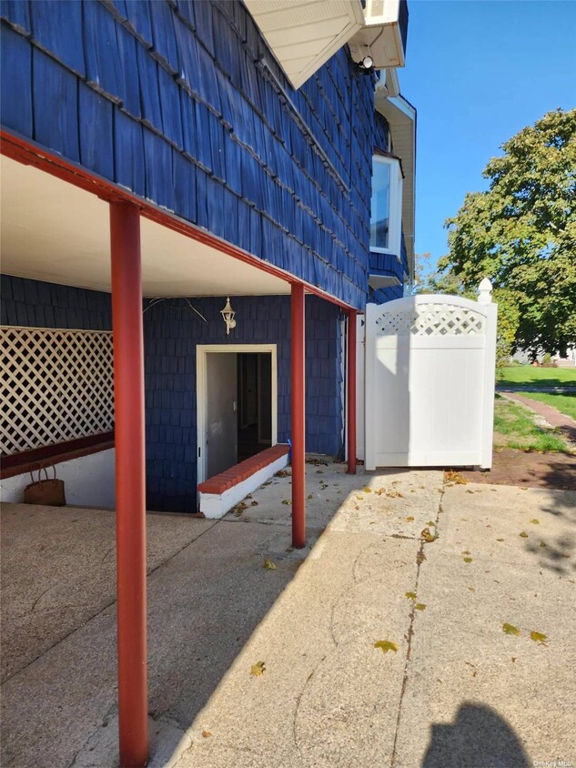Building Photo - 52 Tracy Ln