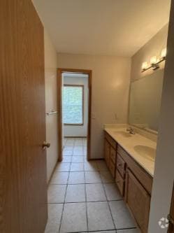 Building Photo - 3978 E De Blaay Dr SE