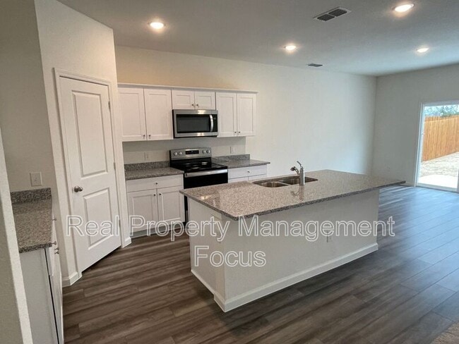 Foto del edificio - 2629 Silver Leaf Ln