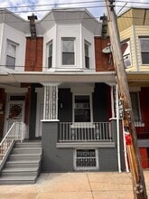Building Photo - 2233 W Oakdale St