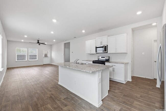 Building Photo - 4023 Basil Mdw
