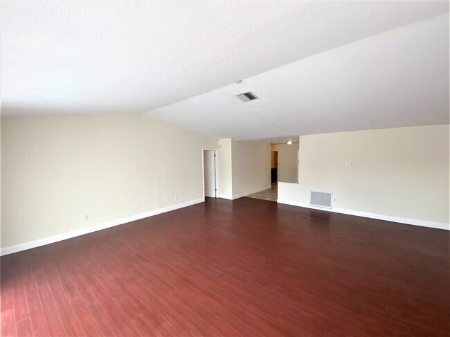 Foto del edificio - 1560 NW 13th Ave