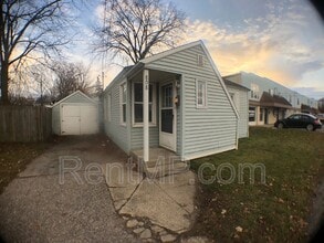 Building Photo - 808 E Lincoln St