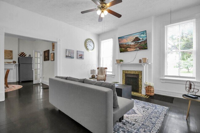 Foto del edificio - 174 Reinhard Ave