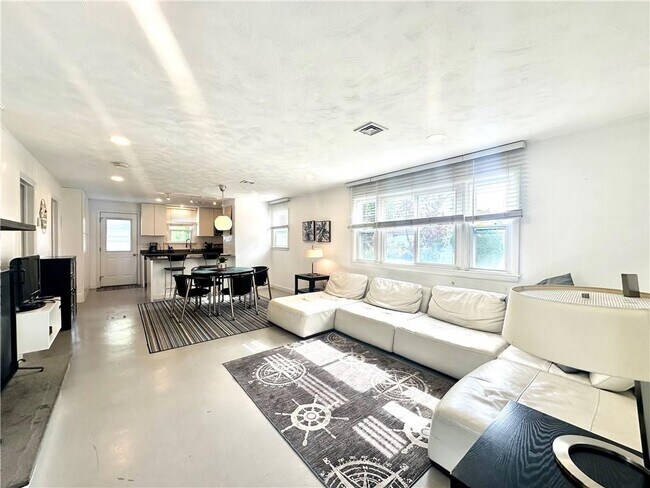 Foto del edificio - 101 Briarwood Ave