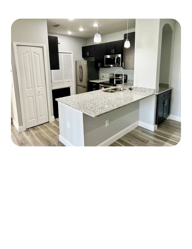 Building Photo - 1175 Lake Shadow Cir