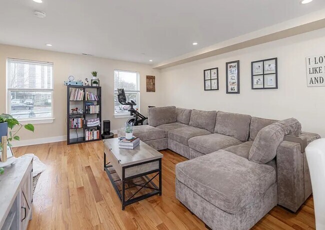 Foto del edificio - 938 N Marshall St