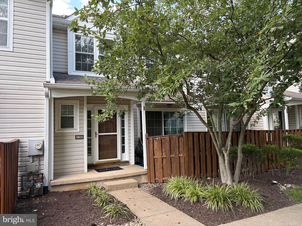 Foto principal - 5603 Spruce Mill Dr