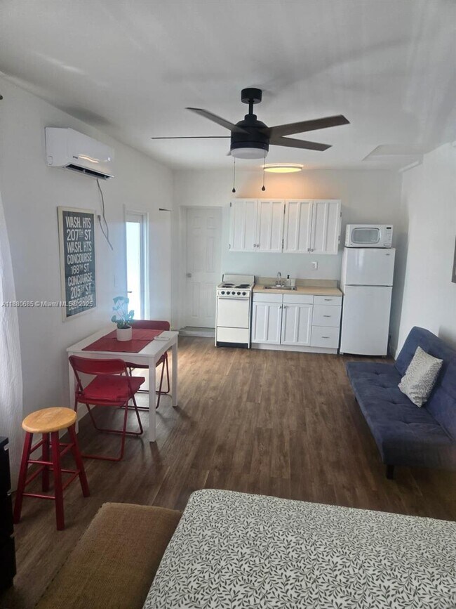 Foto del edificio - 445 NW 125th St