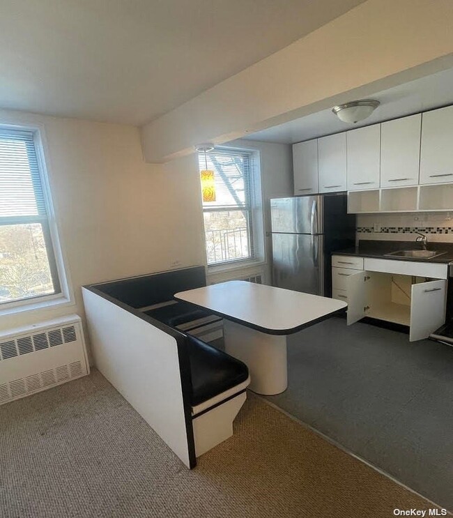 Foto del edificio - 78-40 164th St