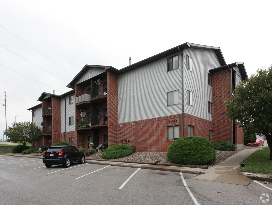 Foto principal - Meadows Park Apartments