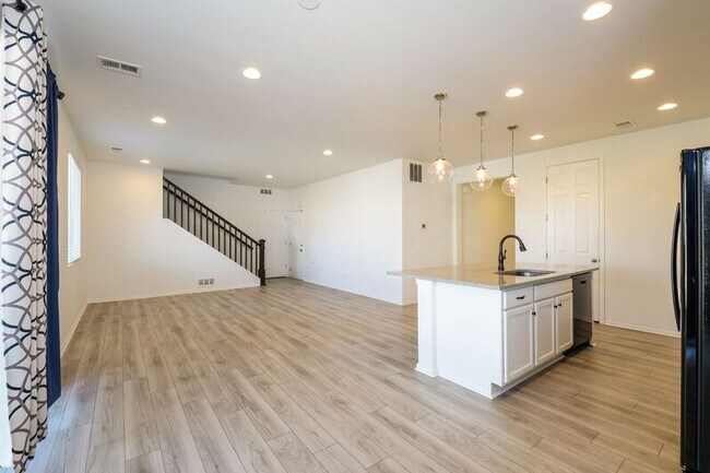Building Photo - 18159 E 99th Pl