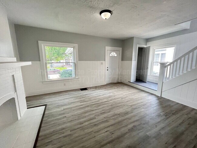 Foto del edificio - 951 Ferndale Ave