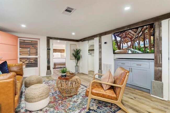 Building Photo - 2628 39th St