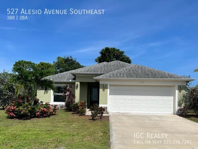 Foto principal - Fully upgraded home, ready for new tenants!