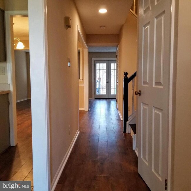 Building Photo - 1506 Virginia Ct