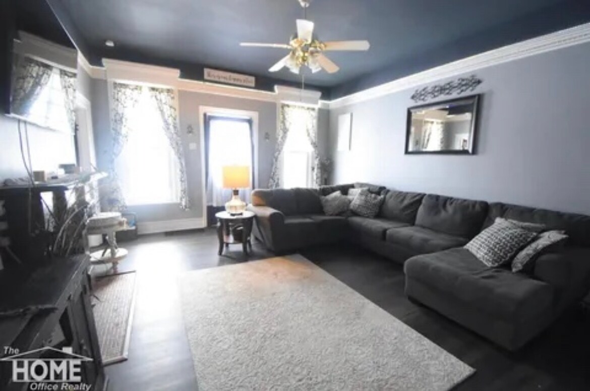 118 S Cedar St, Owosso, MI 48867 House Rental in Owosso, MI