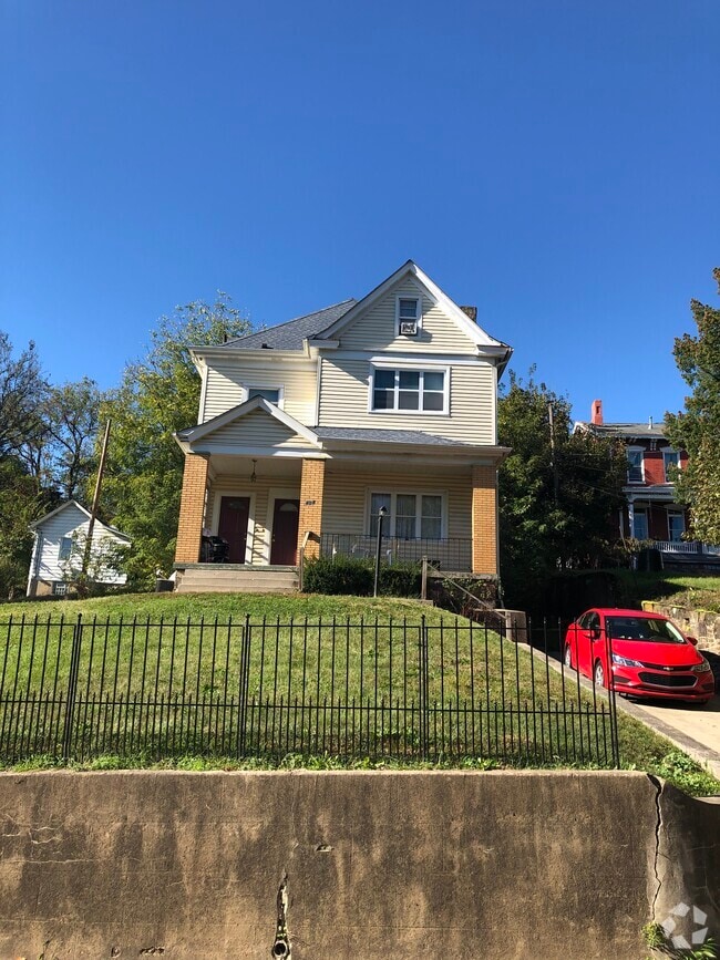 Building Photo - 408 5th Ave