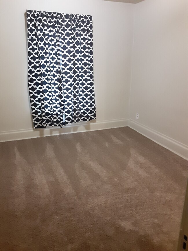 Foto del edificio - 1801 Cumming Ave