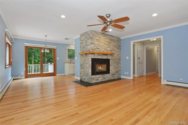 Foto del edificio - 350 Spring St