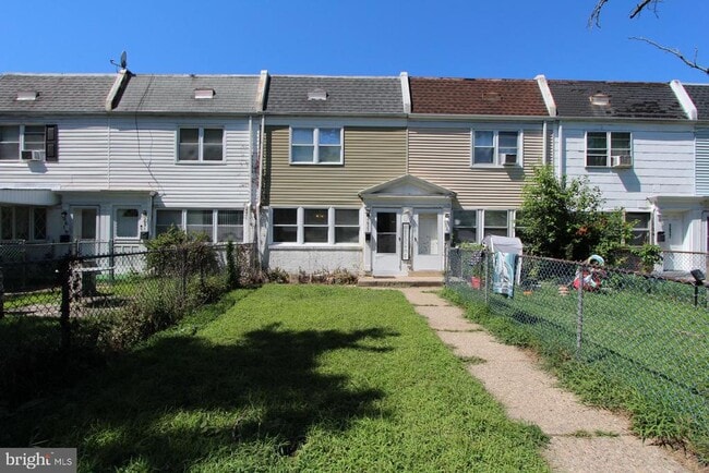 Foto del edificio - 5623 Mitchell Rd