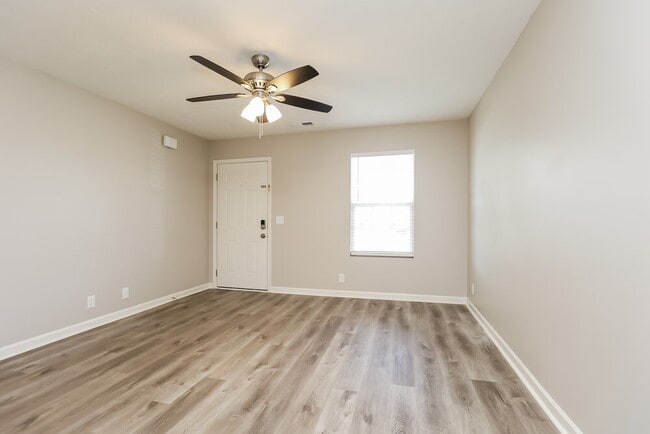 Building Photo - 5068 Tabitha St