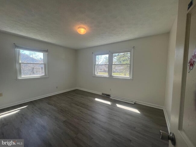 Building Photo - 119 Buckingham Dr