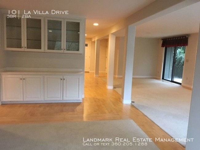 Building Photo - 101 La Villa Dr