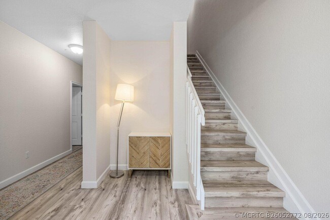 Building Photo - 48 NW Hawthorne Pl