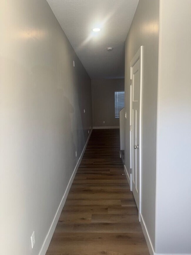 Foto del edificio - 3 Bedroom, 2.5 Bathroom