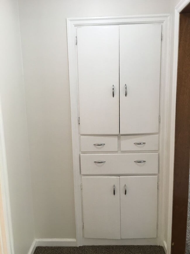 Building Photo - Adorable2 bedroom SE Portland home with 1/...