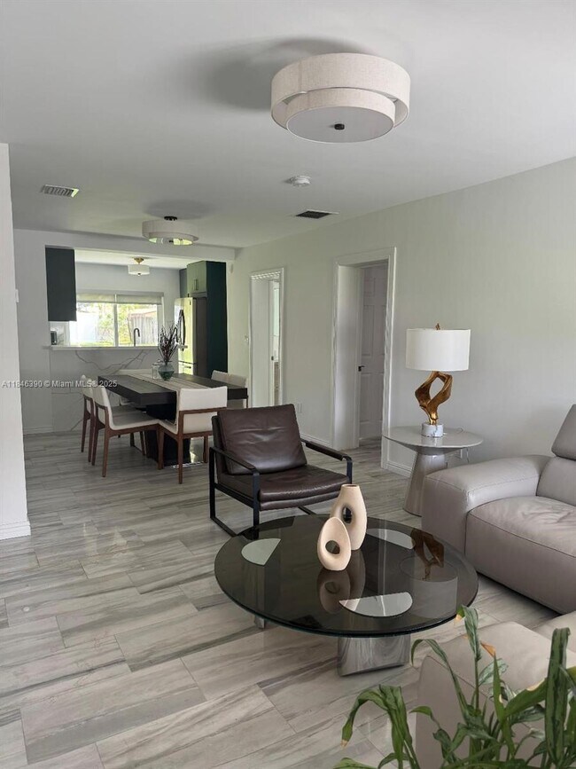 Foto del edificio - 2 bedroom in Hollywood FL 33020