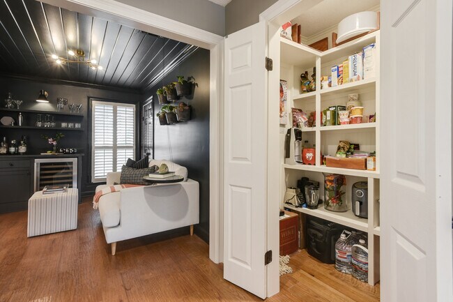 Foto del edificio - 1062 Conley Cir
