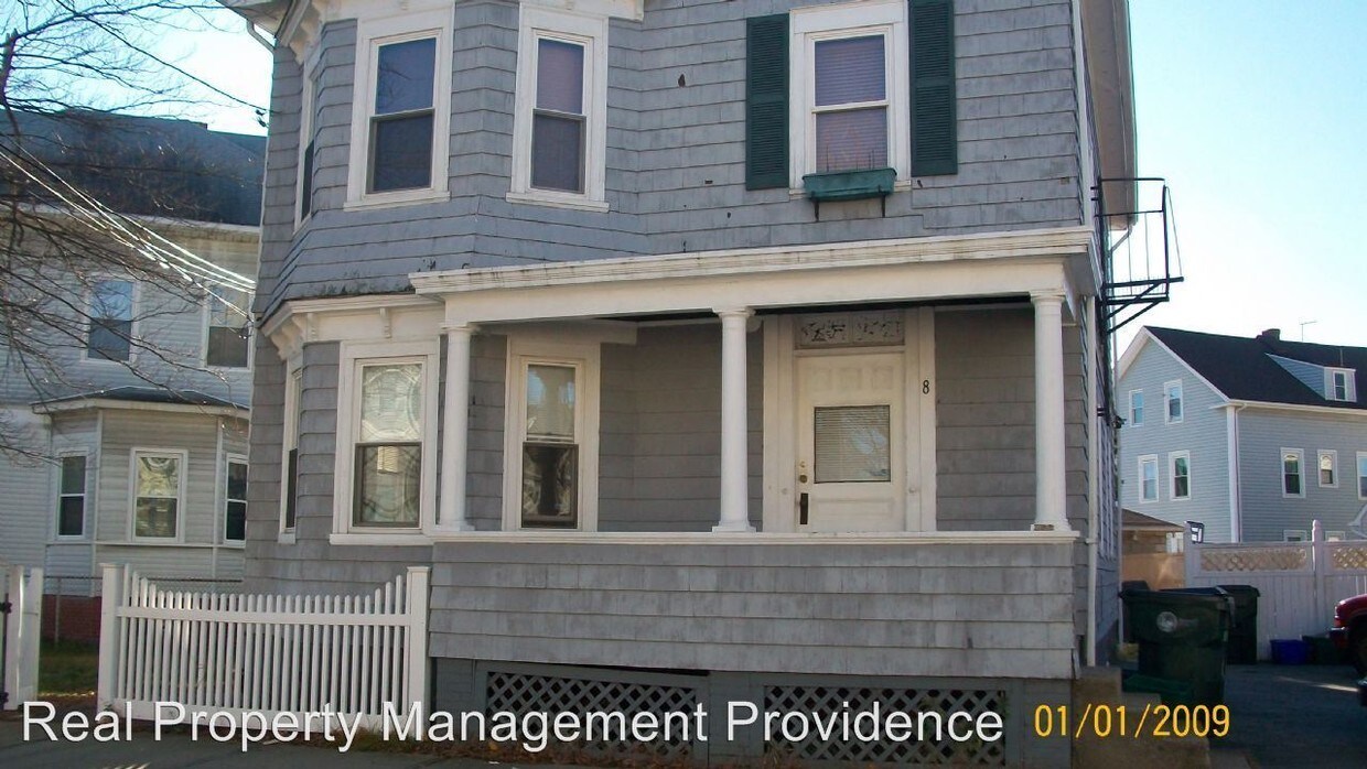 Primary Photo - 8 Denison St
