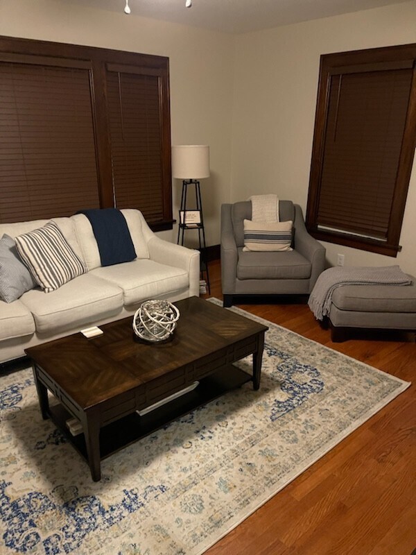 Building Photo - 712 Broad St