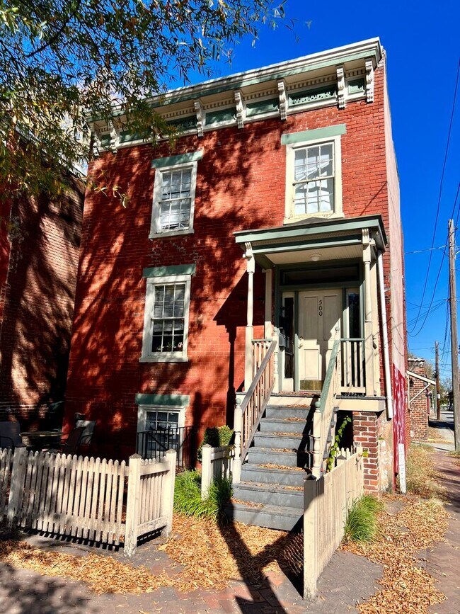 Building Photo - 500 W Marshall St