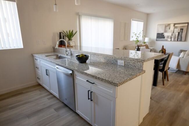Foto del edificio - Coyote Ridge Apartments