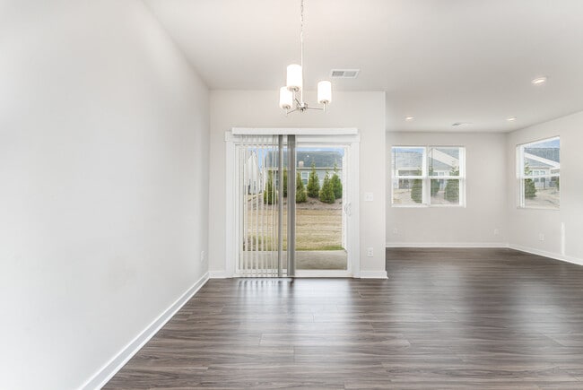 Building Photo - 9529 Munsing Dr