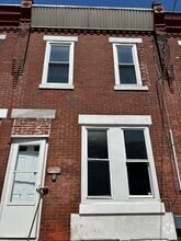 Building Photo - 5628 Utah St